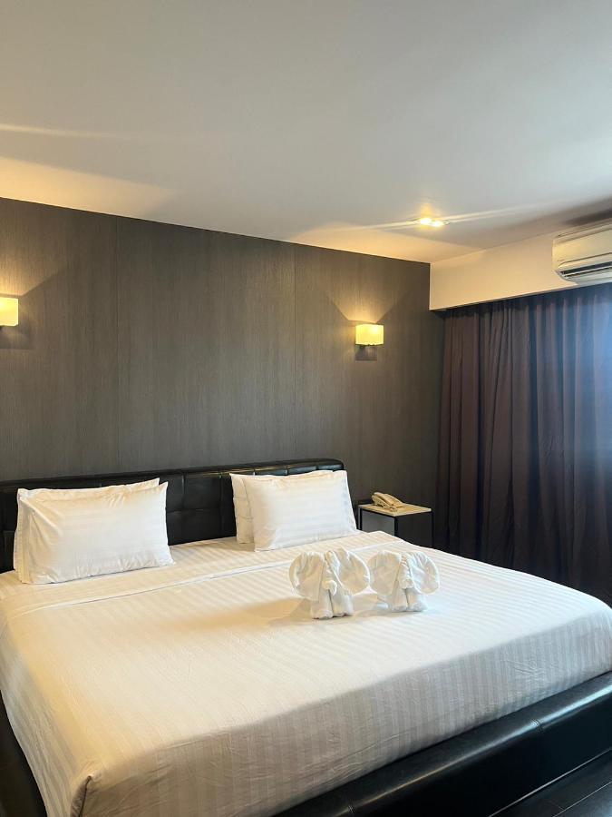 14 Living Otel Bangkok Dış mekan fotoğraf