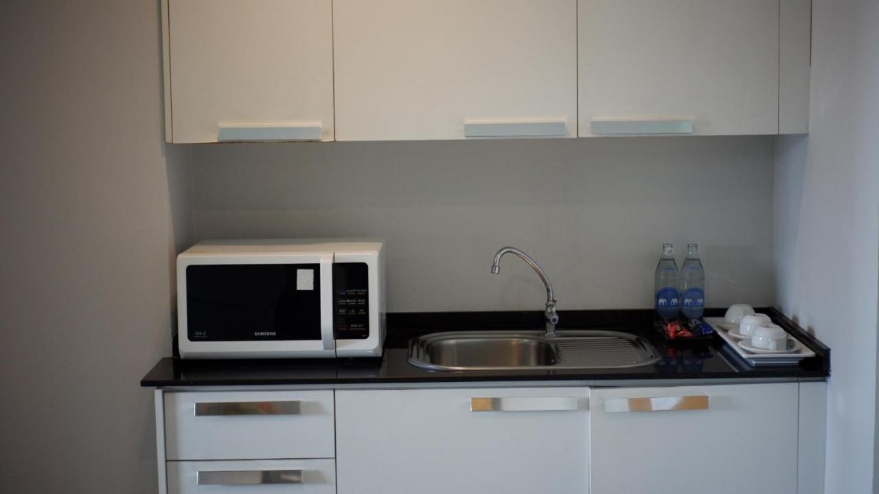 14 Living Otel Bangkok Dış mekan fotoğraf