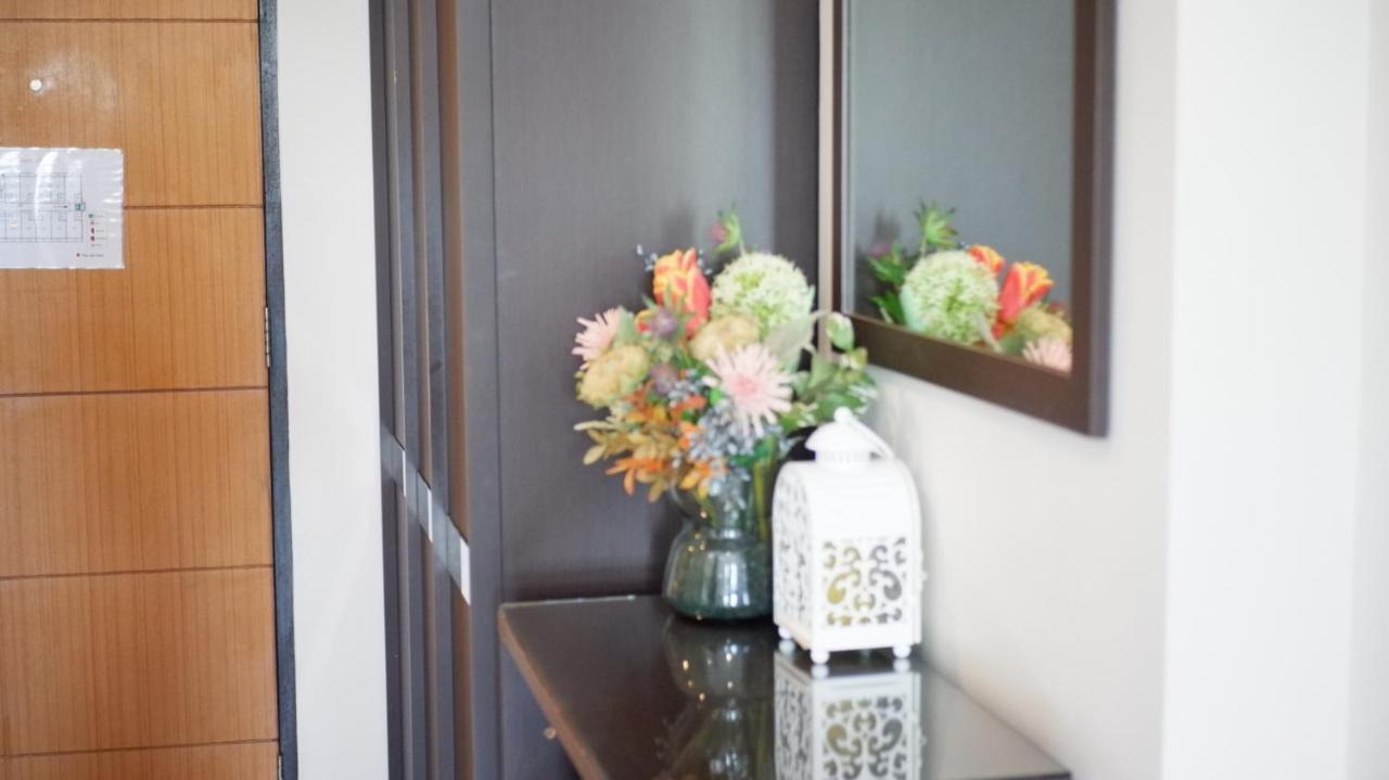14 Living Otel Bangkok Dış mekan fotoğraf