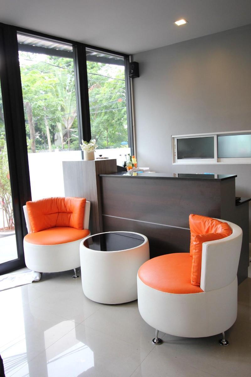 14 Living Otel Bangkok Dış mekan fotoğraf