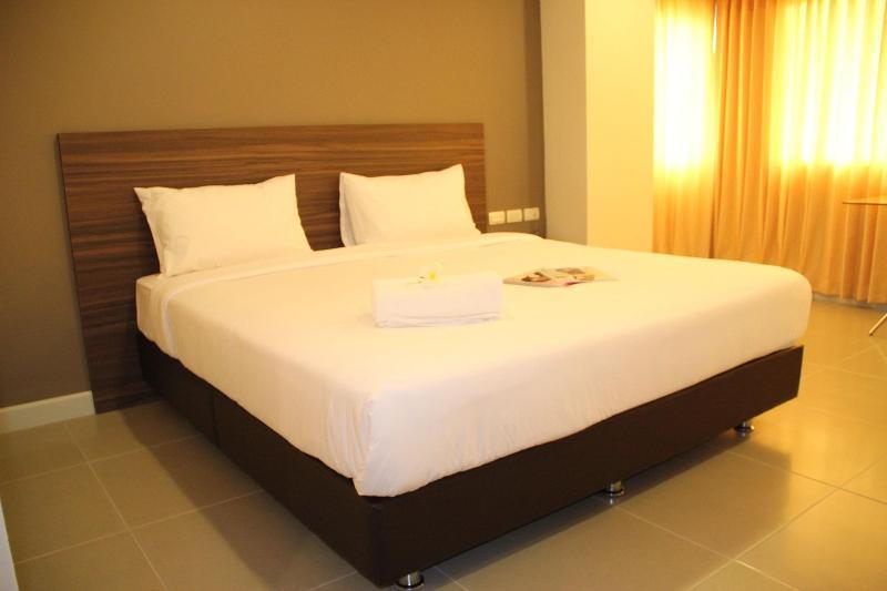 14 Living Otel Bangkok Dış mekan fotoğraf