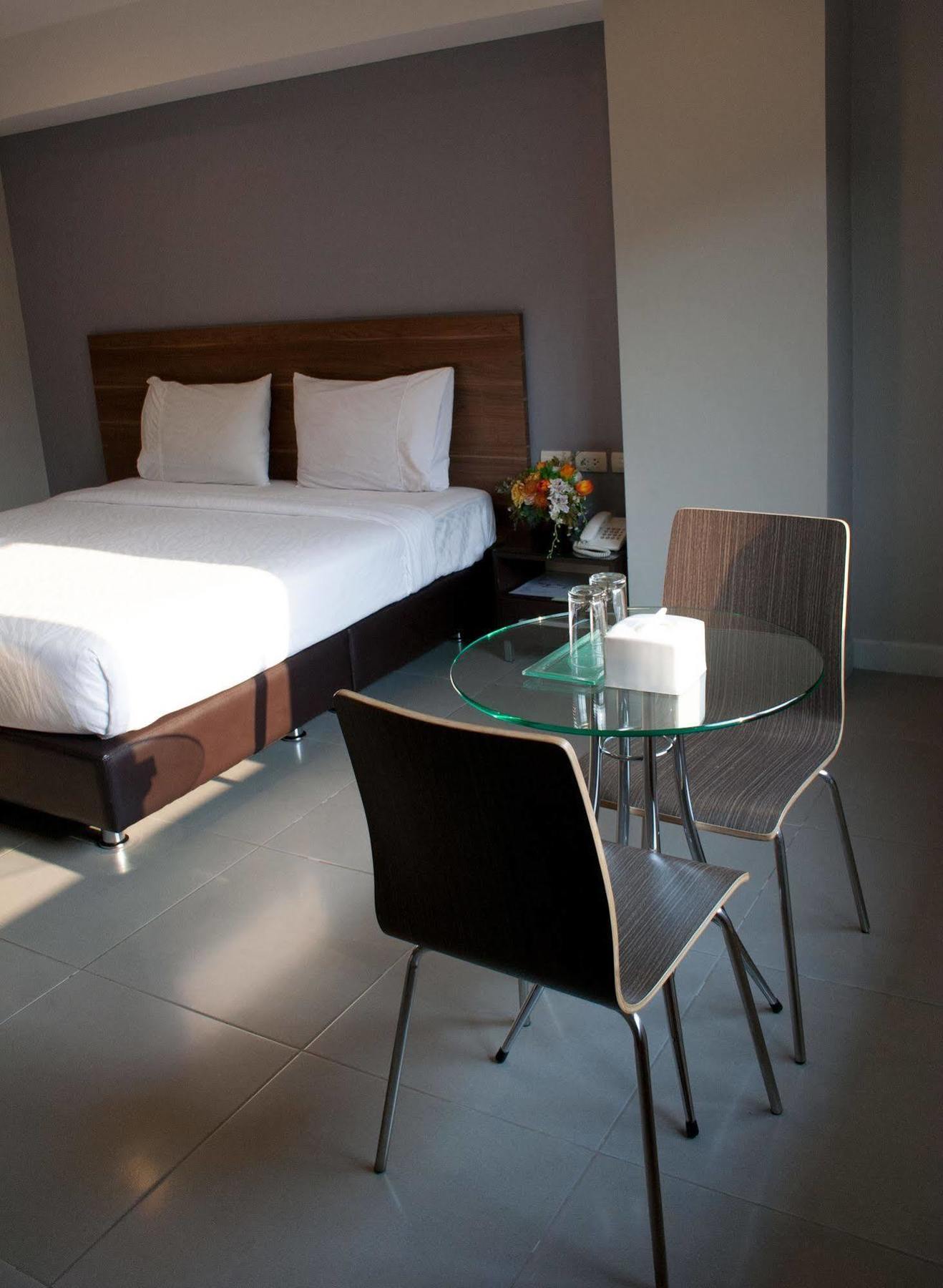 14 Living Otel Bangkok Dış mekan fotoğraf